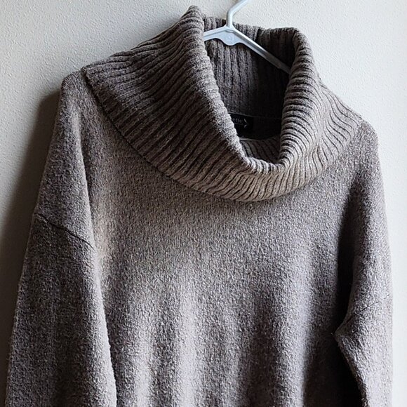Nanette Lepore Taupe Turtleneck Sweater Size Small - Picture 2 of 15